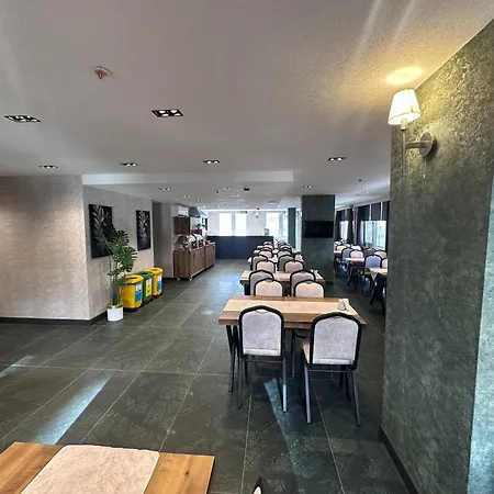 Lamore Hotel 3*